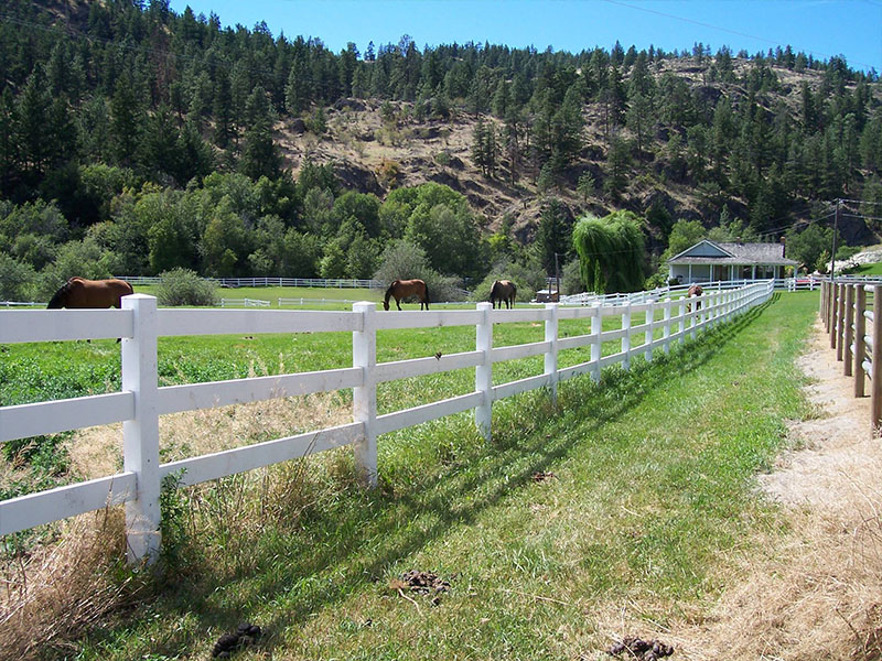 Vinyl 101 Environmental fence company in British Columbia