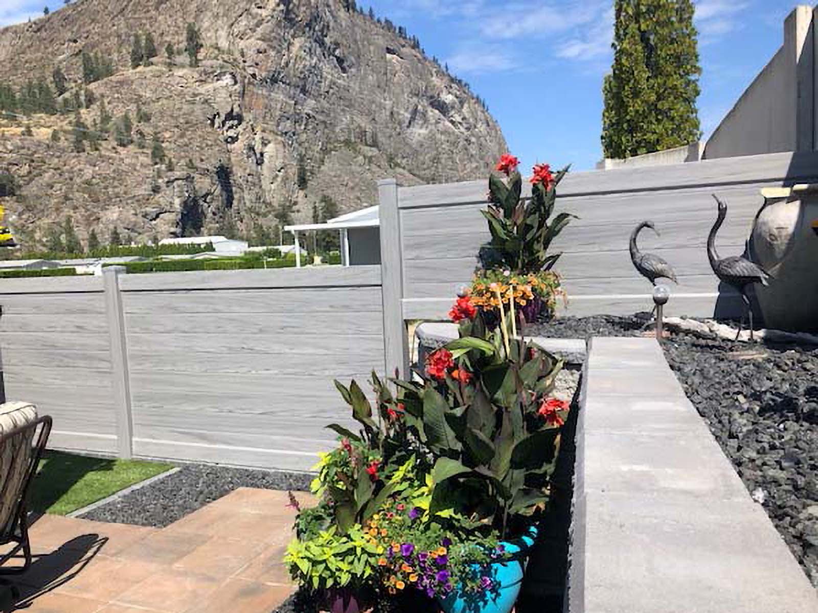 Residential wood fence company in British Columbia