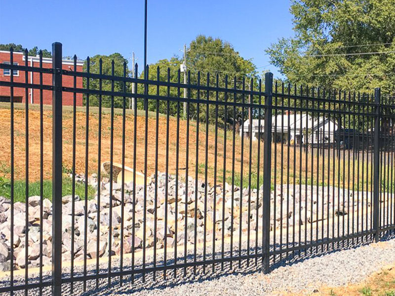 Montage commercial Ornamental Iron Fence - British Columbia