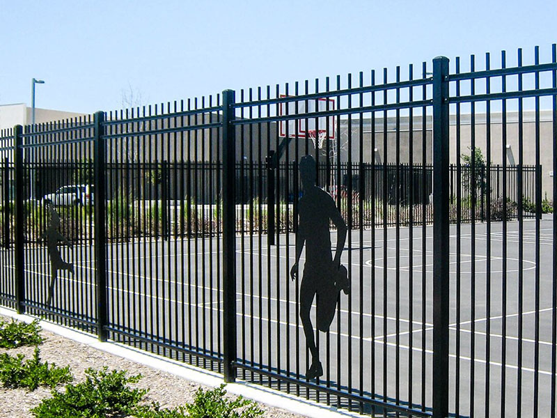 Montage commercial Ornamental Iron Fence - British Columbia