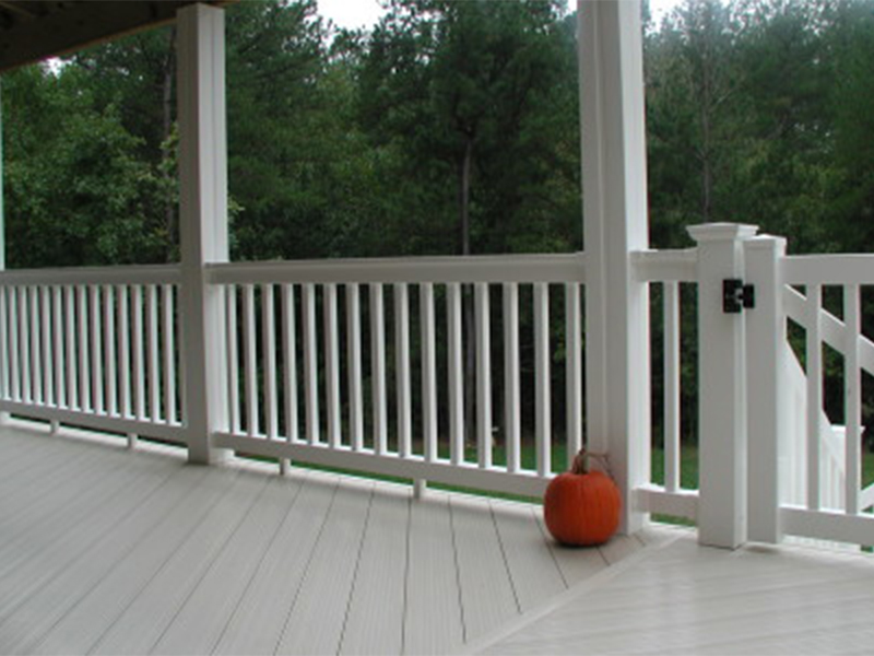 Vinyl railings fence company in British Columbia