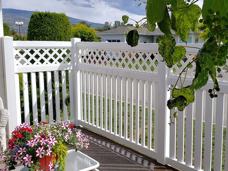 Vinyl Fence - British Columbia